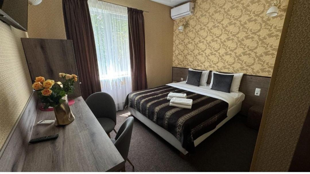 Шляпа Hotel Dnipro Exterior photo